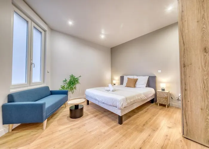 The Barbatre Apartment *