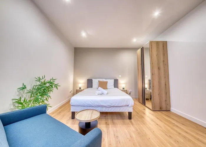 The Barbatre Apartment *